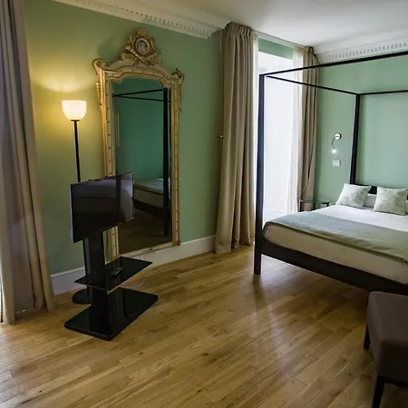 Palazzo Del Senatore 3*