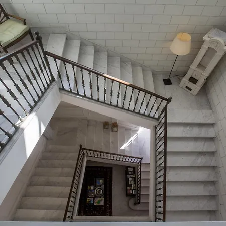 Palazzo Del Senatore Station touristique 3*