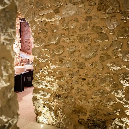 Palazzo Del Senatore 3* Atina