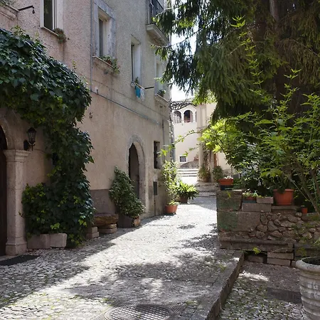 Palazzo Del Senatore 3*